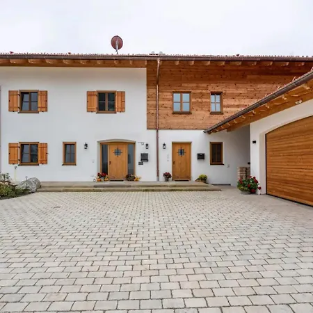 Heuboden Am Eberlhof * Schechen